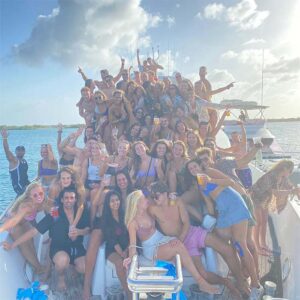 Kamers-op-Curacao-Studenten-Bootfeest